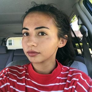 Meet your Posher, Maya